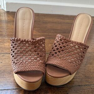 Never Worn!!! Veronica Beard Tan Woven Platform Mules